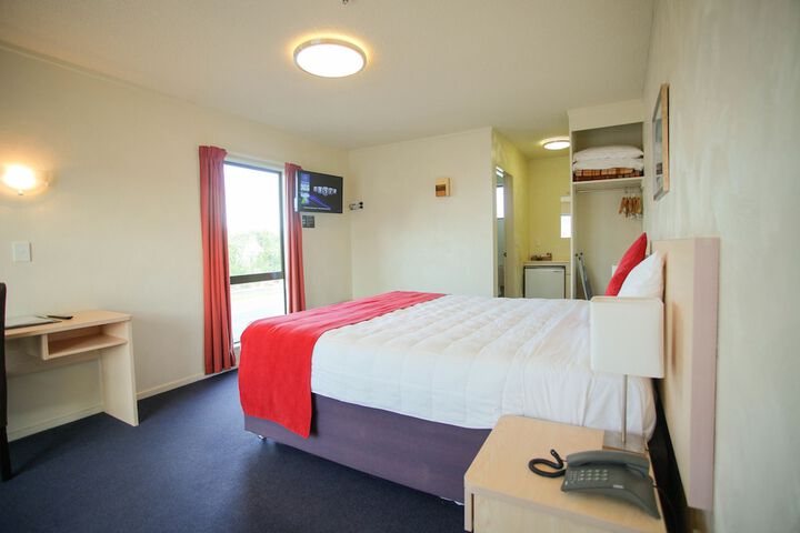 Room 10 of 60