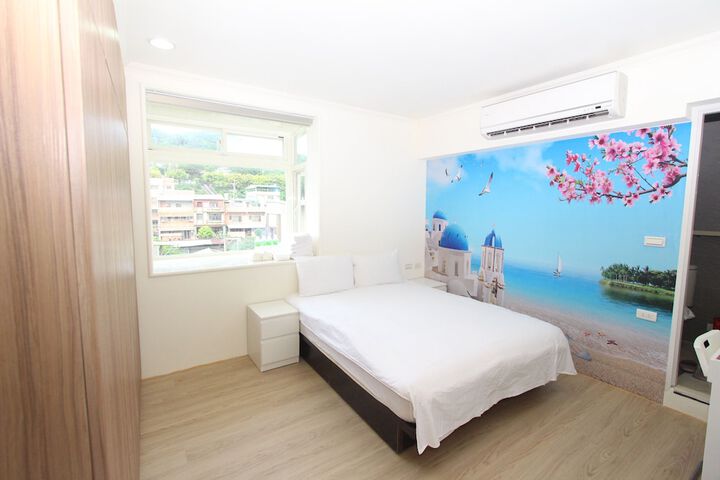 Room 168 of 246