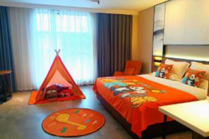 Room 18 of 20
