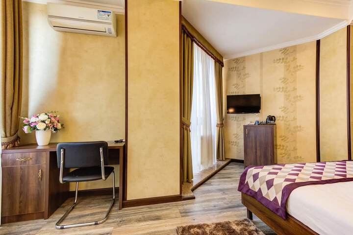 Room 19 of 55