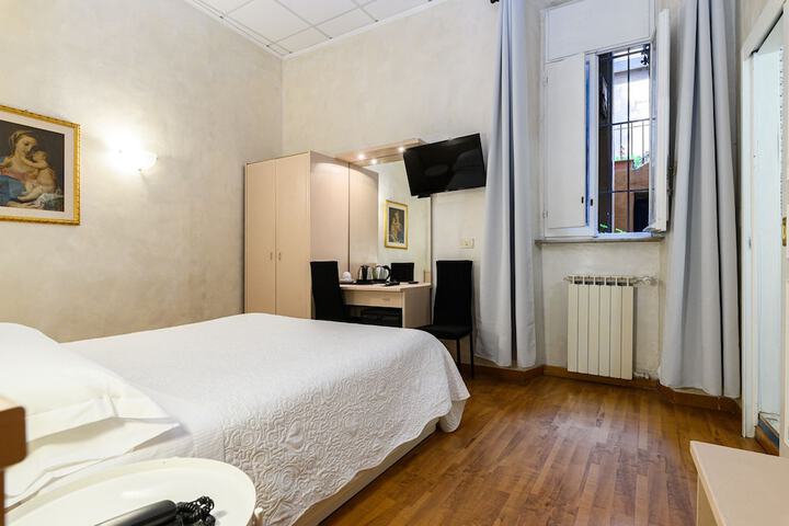 Room 76 of 127