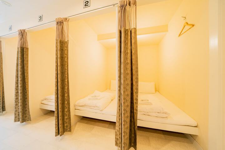 Room 17 of 53