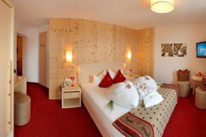 Room 15 of 44