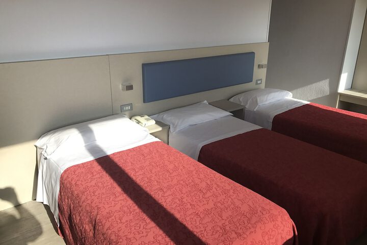 Room 11 of 41