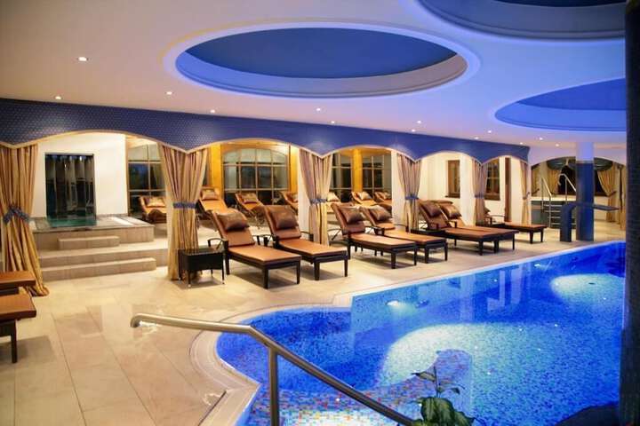 Pool 8 of 43