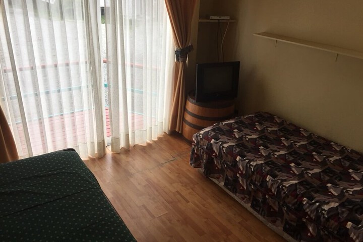 Room 3 of 13