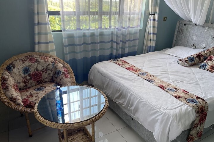 Room 3 of 16