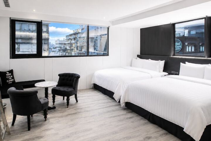 Room 40 of 59