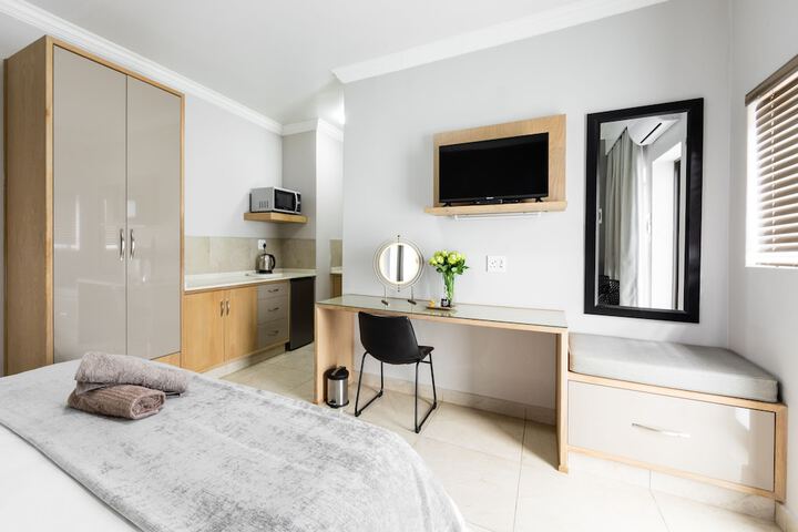 Room 16 of 63