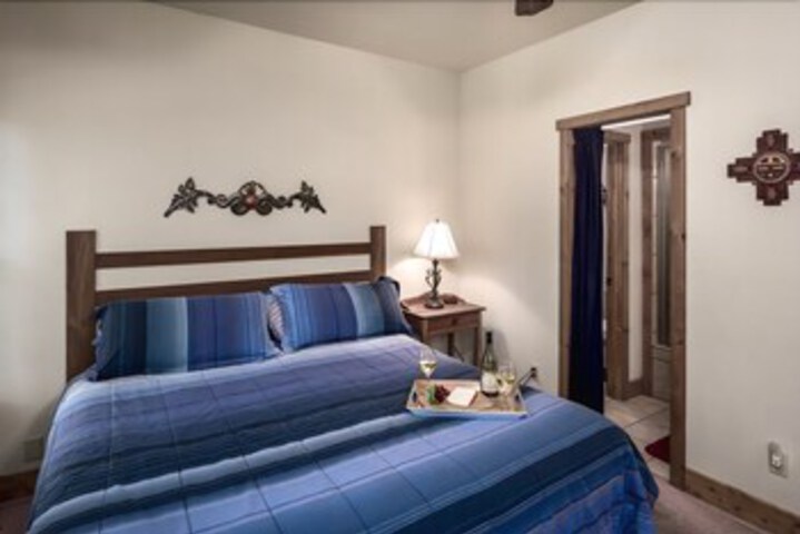 Room 26 of 33