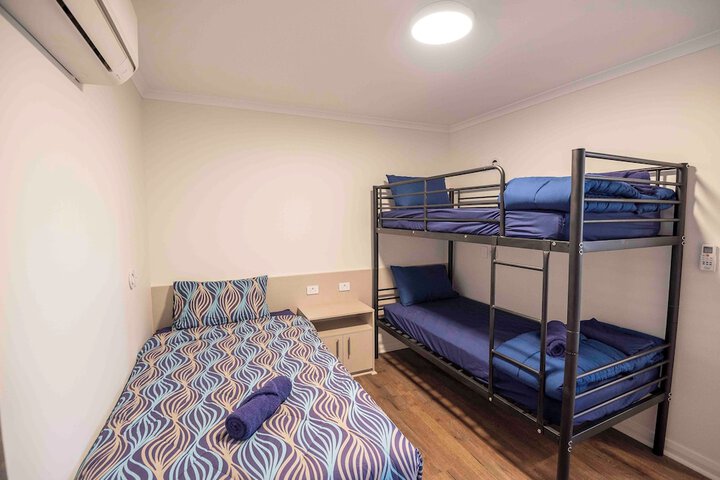 Room 29 of 64