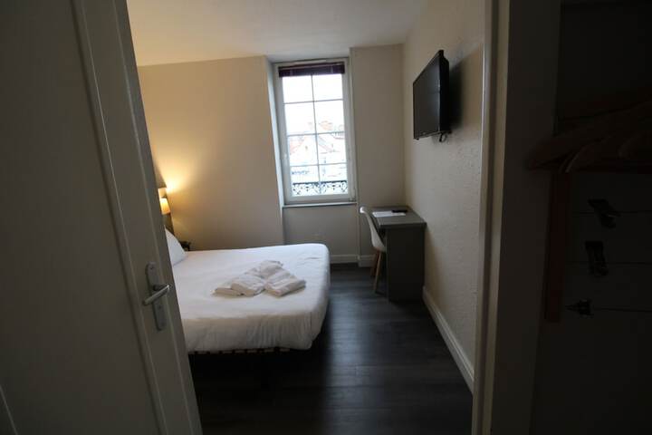 Room 11 of 69