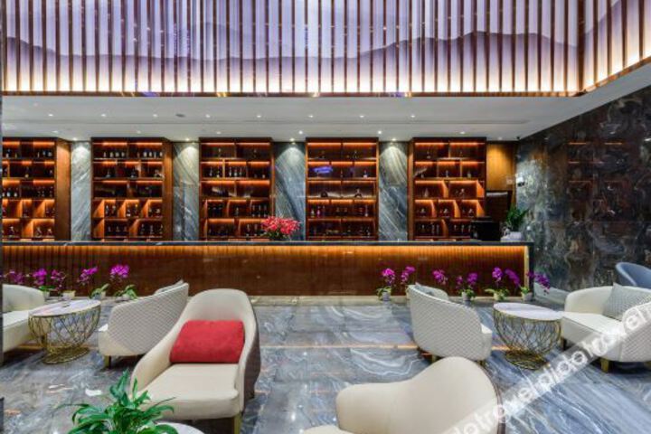 Hotel Interior 19 of 40