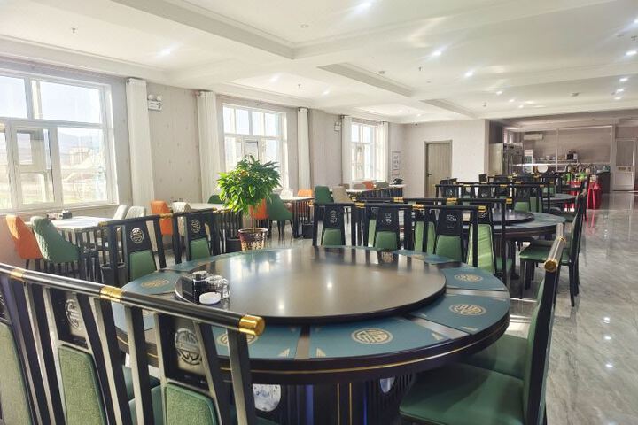 Yashi Zhicheng Business Hotel