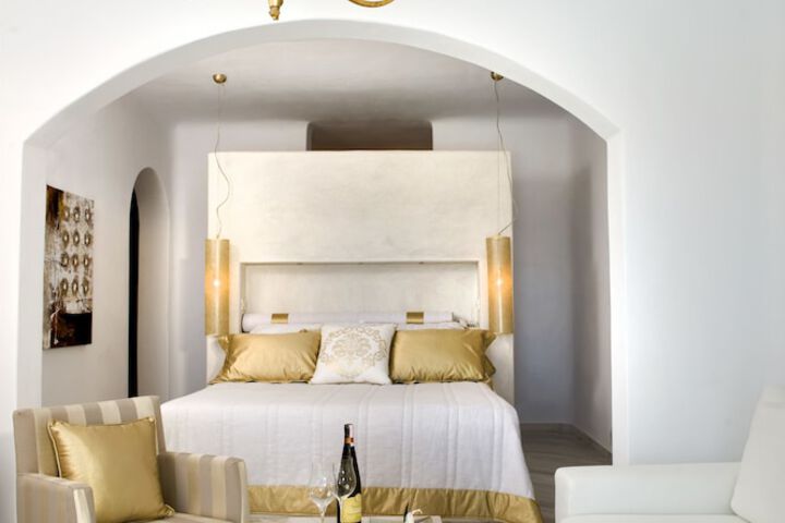 Room 16 of 120