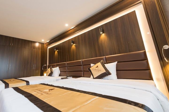 Room 15 of 48