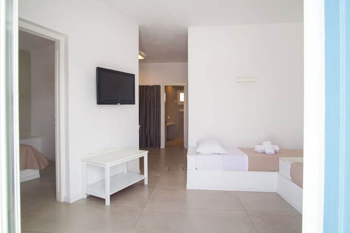 Room 45 of 151