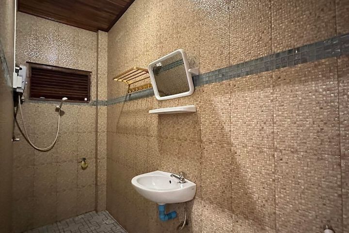 Room 12 of 29
