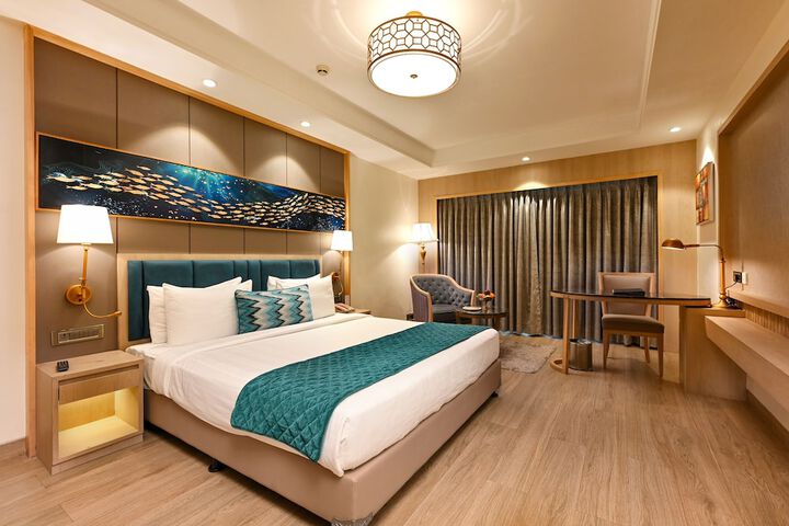 Room 4 of 56