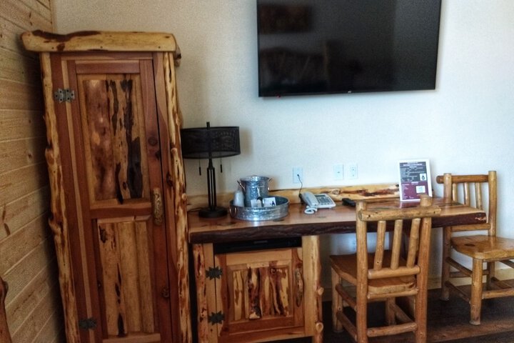Room 7 of 79