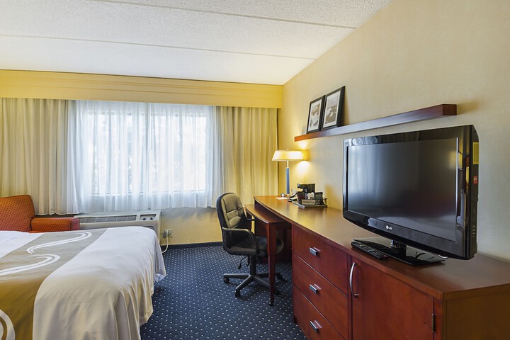 Double Accessible King Size Bed (1 of 6)