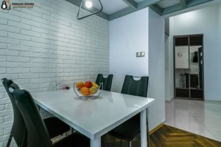 Room 119 of 177