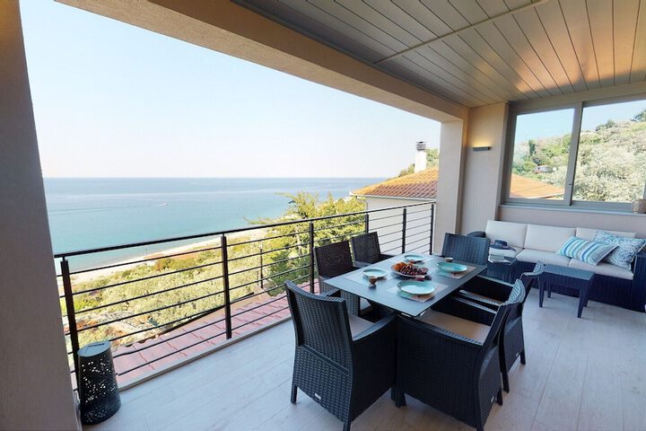 Terrace/Patio 54 of 99
