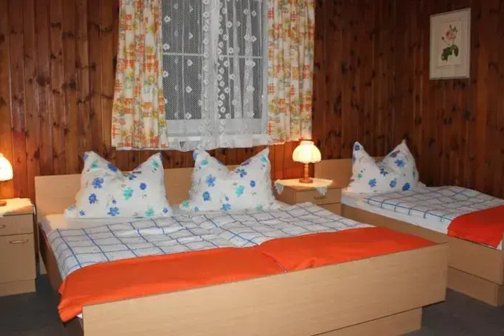 Room 6 of 21