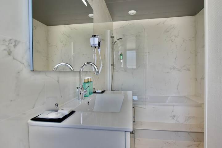 Clean Restrooms