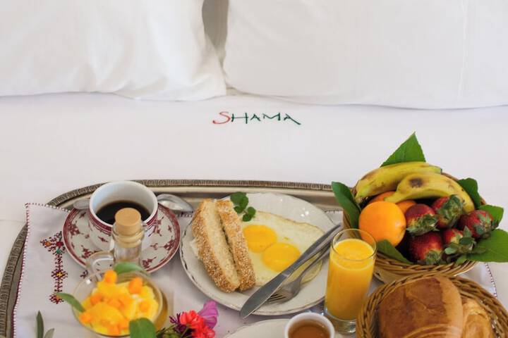 Breakfast/Coffee Service 96 of 126