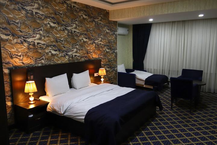 Room 12 of 38