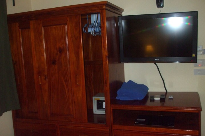 Room 57 of 125