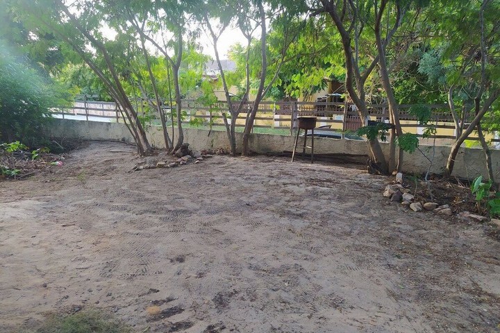 Property Grounds 42 of 64