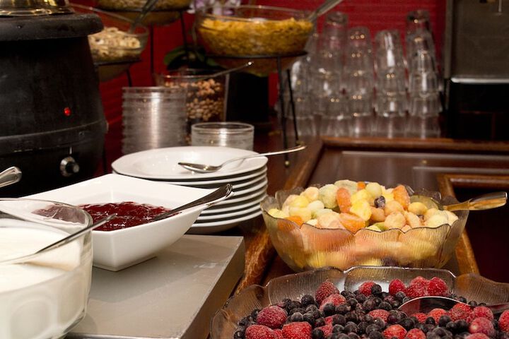 Breakfast/Coffee Service 28 of 44