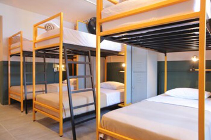 Room 33 of 88