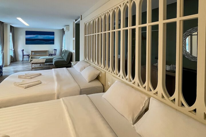 Room 17 of 64