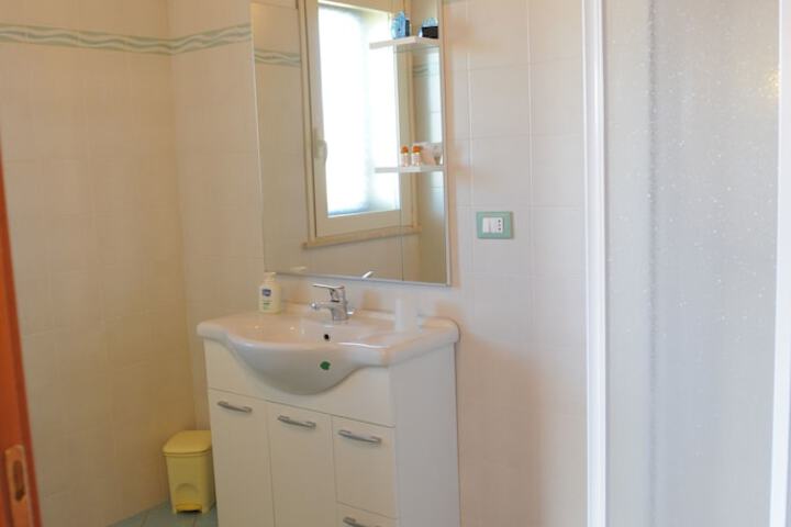 Room 14 of 41