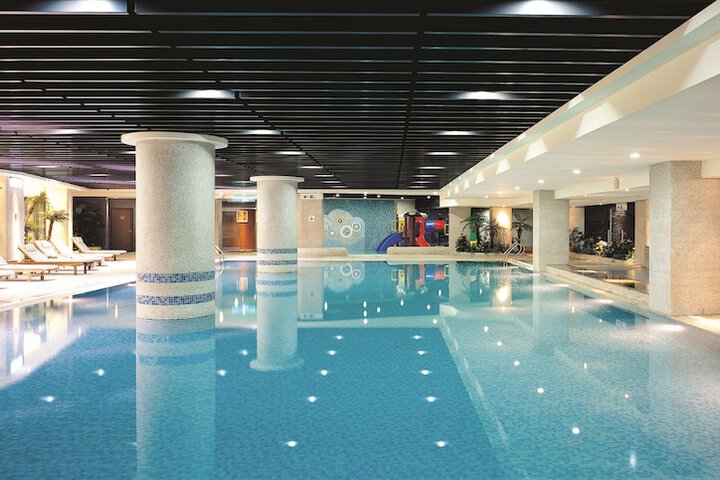 Pool 37 of 78