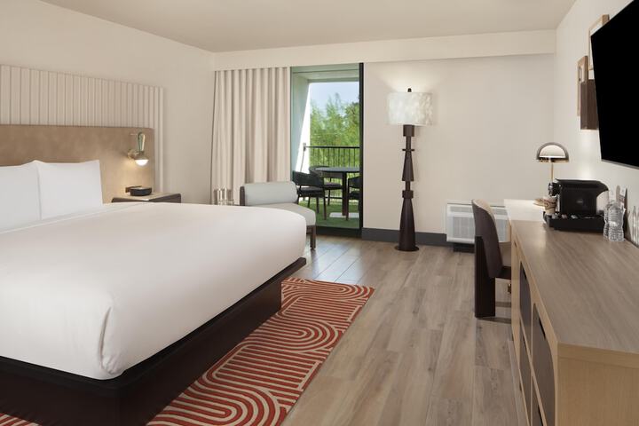 Room 32 of 64