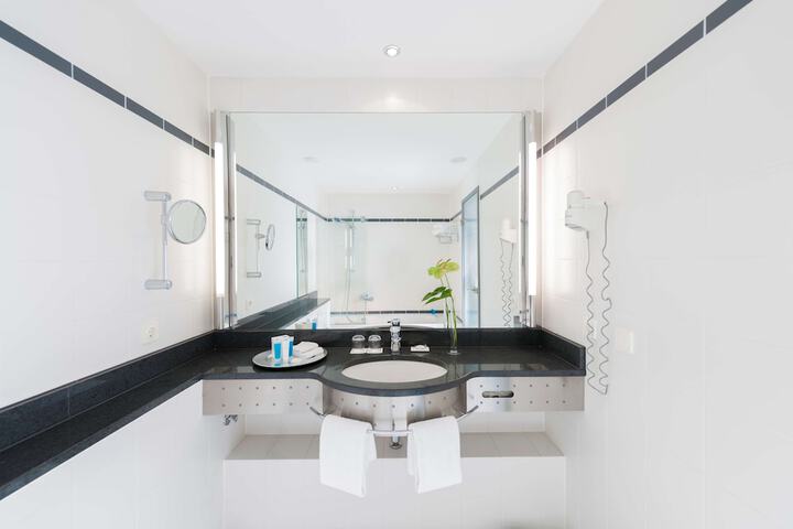 Clean Restrooms