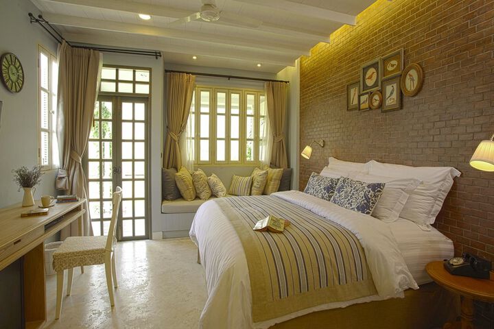 Room 4 of 116
