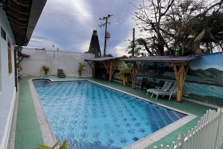 Pool 40 of 92