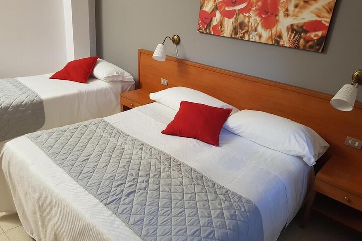 Room 20 of 32