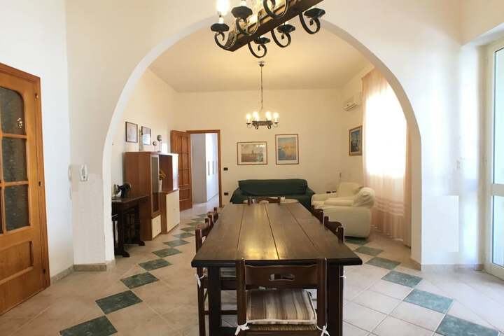 Room 7 of 15