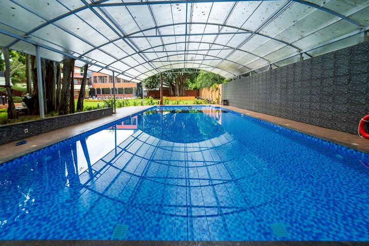 Pool 14 of 20