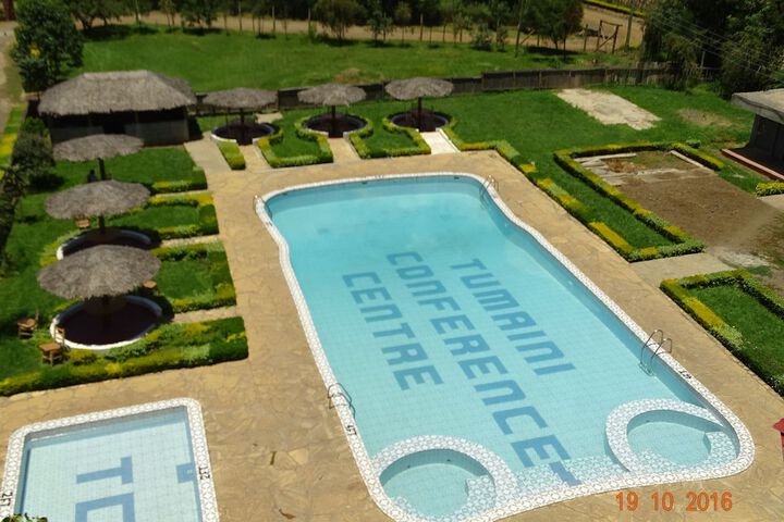 Pool 21 of 36