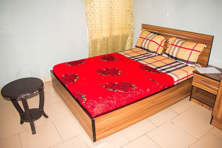 Room 14 of 25