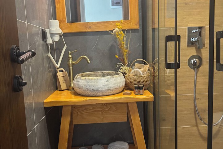 Room 21 of 41