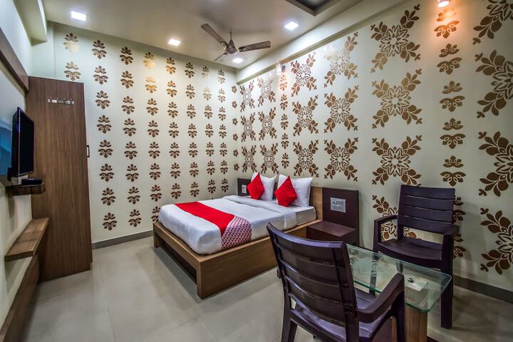 Room 3 of 11