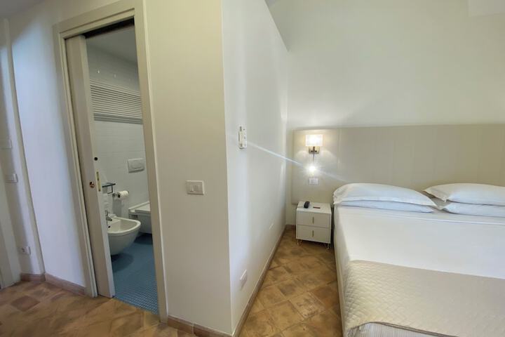 Room 90 of 180